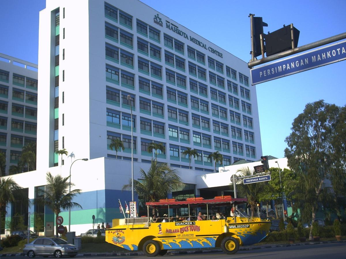 Costa Mahkota Aparthotel Malacca Exterior photo