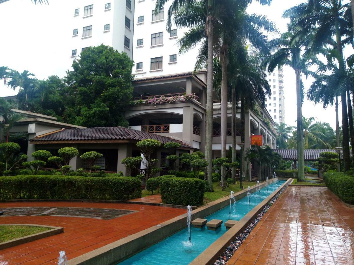 Costa Mahkota Aparthotel Malacca Exterior photo