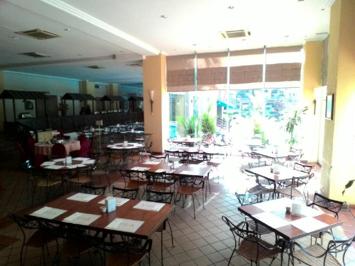 Costa Mahkota Aparthotel Malacca Exterior photo